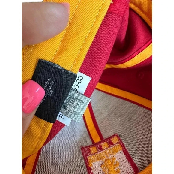 Harry Potter Gryffindor Cap The Wizarding World Universal Studio Hat - Picture 4 of 5